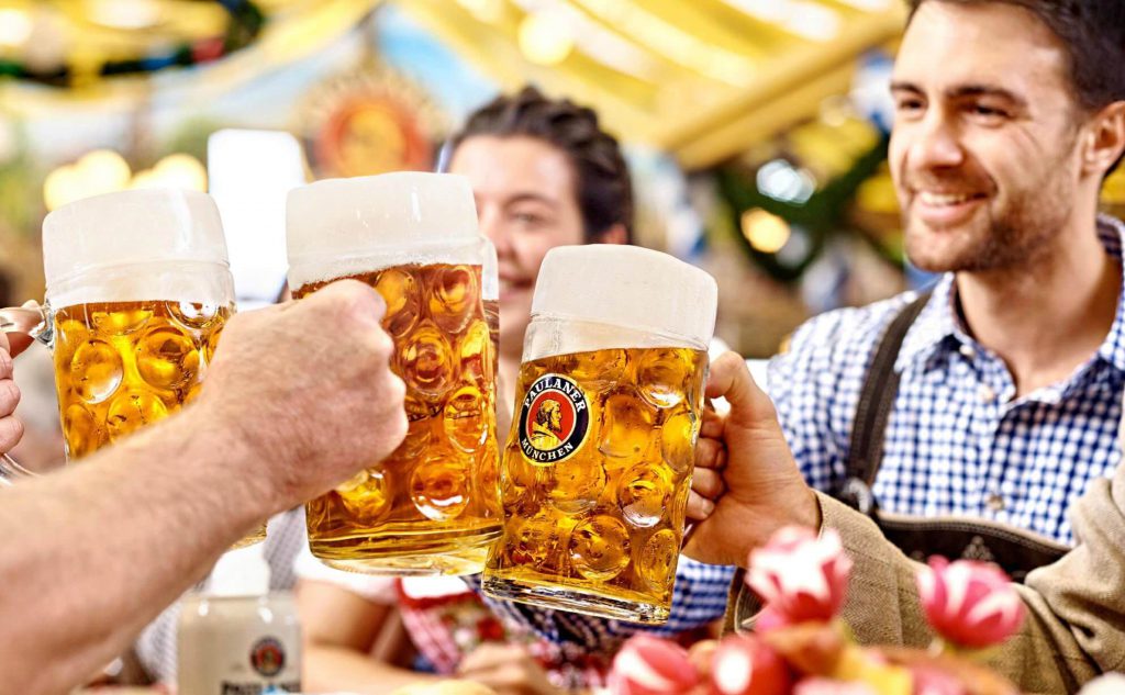 בודפשט באוקטובר Octoberfest Budapest
